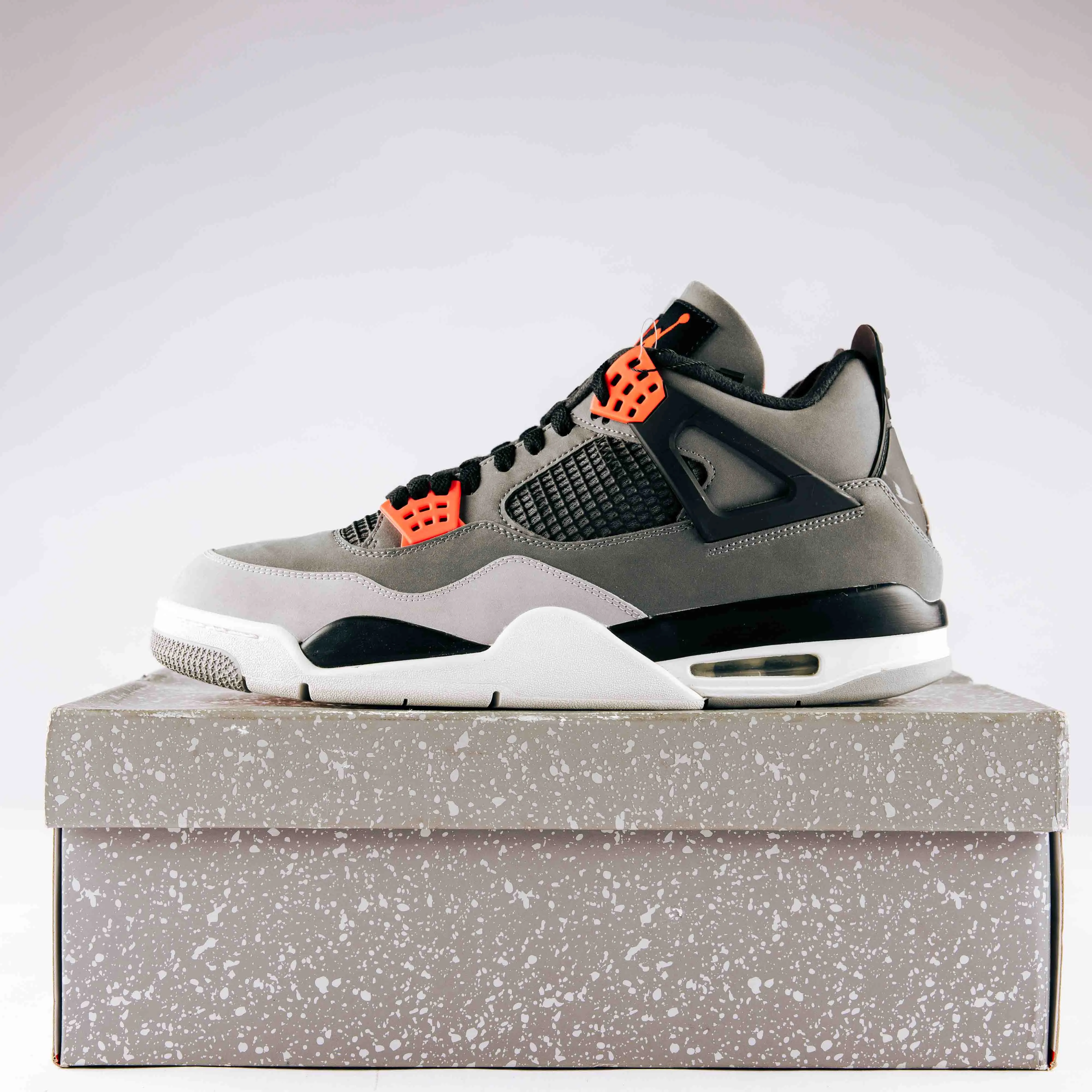 Jordan 4 Retro Infrared - Used - 0543