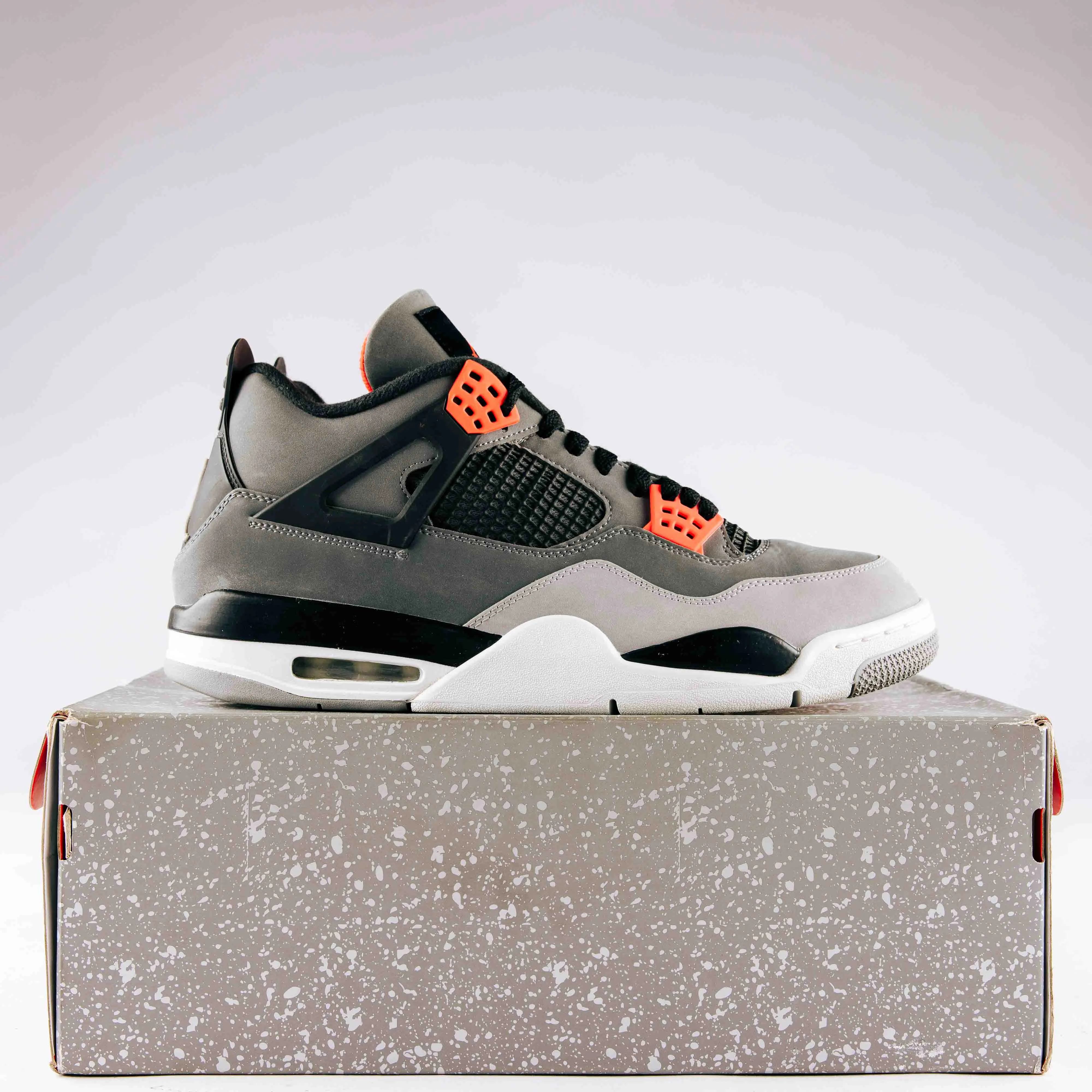 Jordan 4 Retro Infrared - Used - 0543