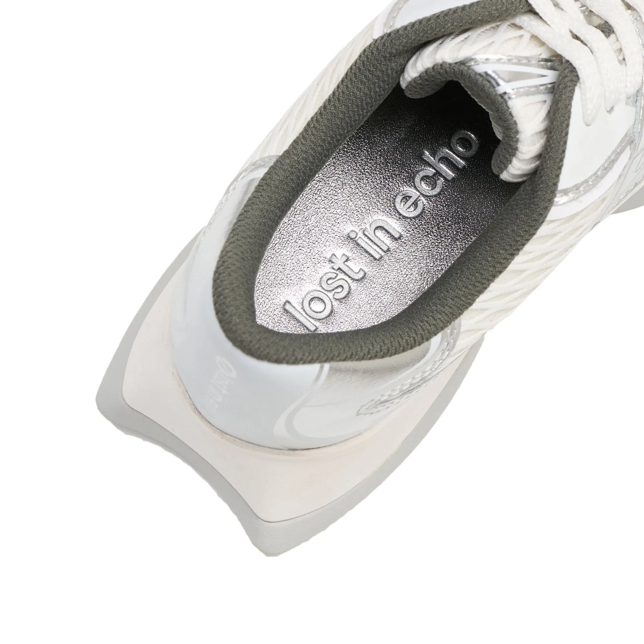 Mesh Stitching Embossed Vintage Running Shoes In Silver