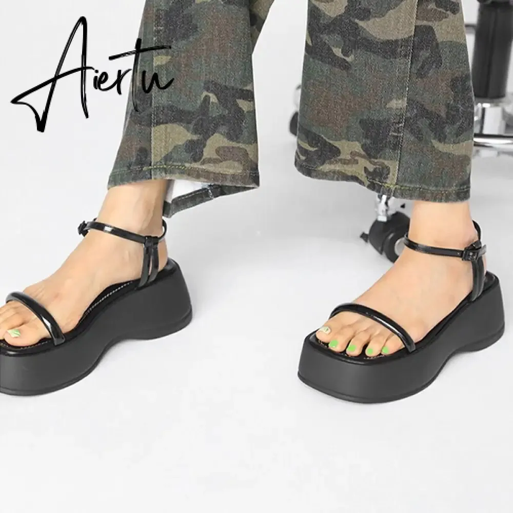 New Women Platform Sandals Flats Slippers Summer Beach Shoes Fashion Walking Dress Flip Flops Casual Shoes Femme Slides