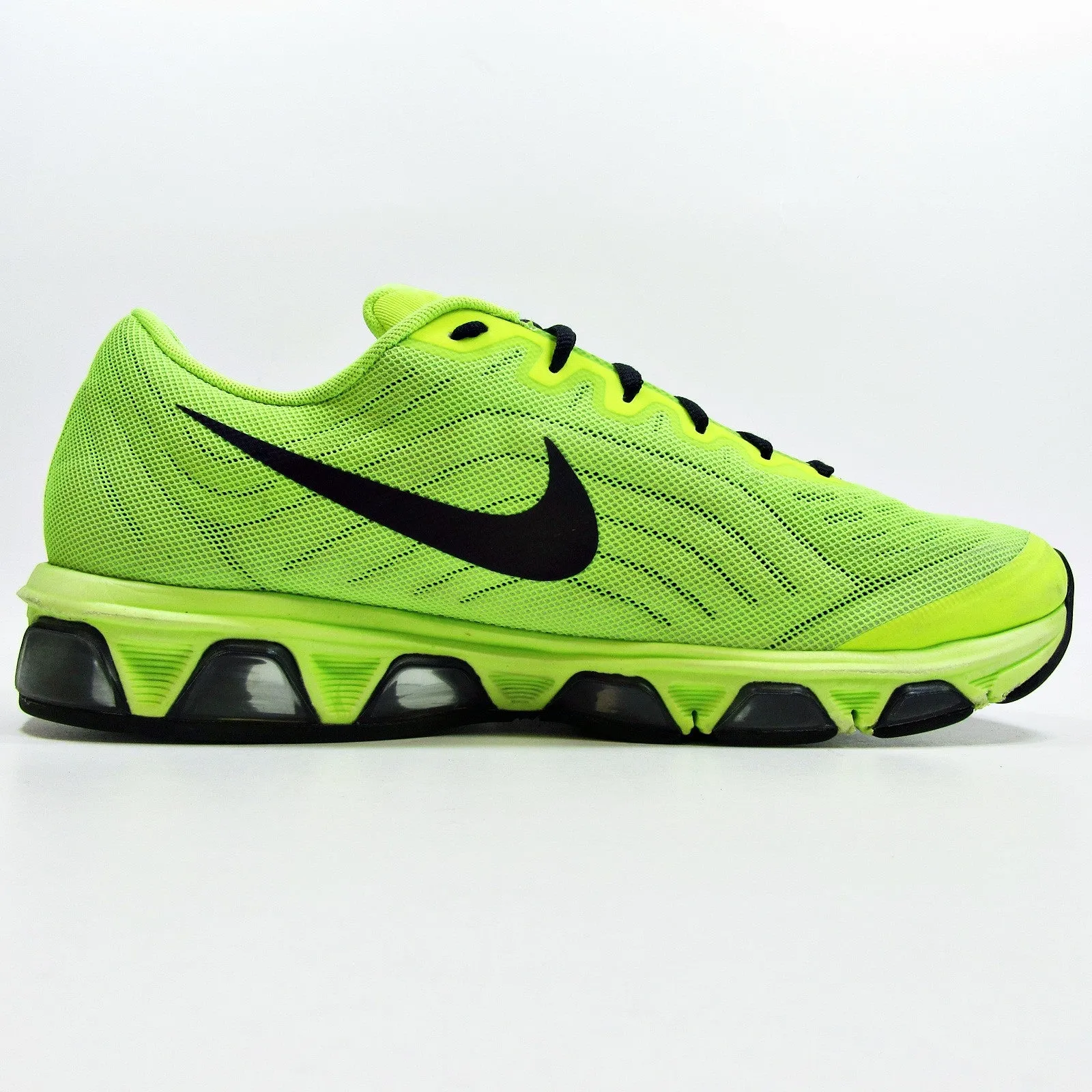 NIKE - Tailwind 6