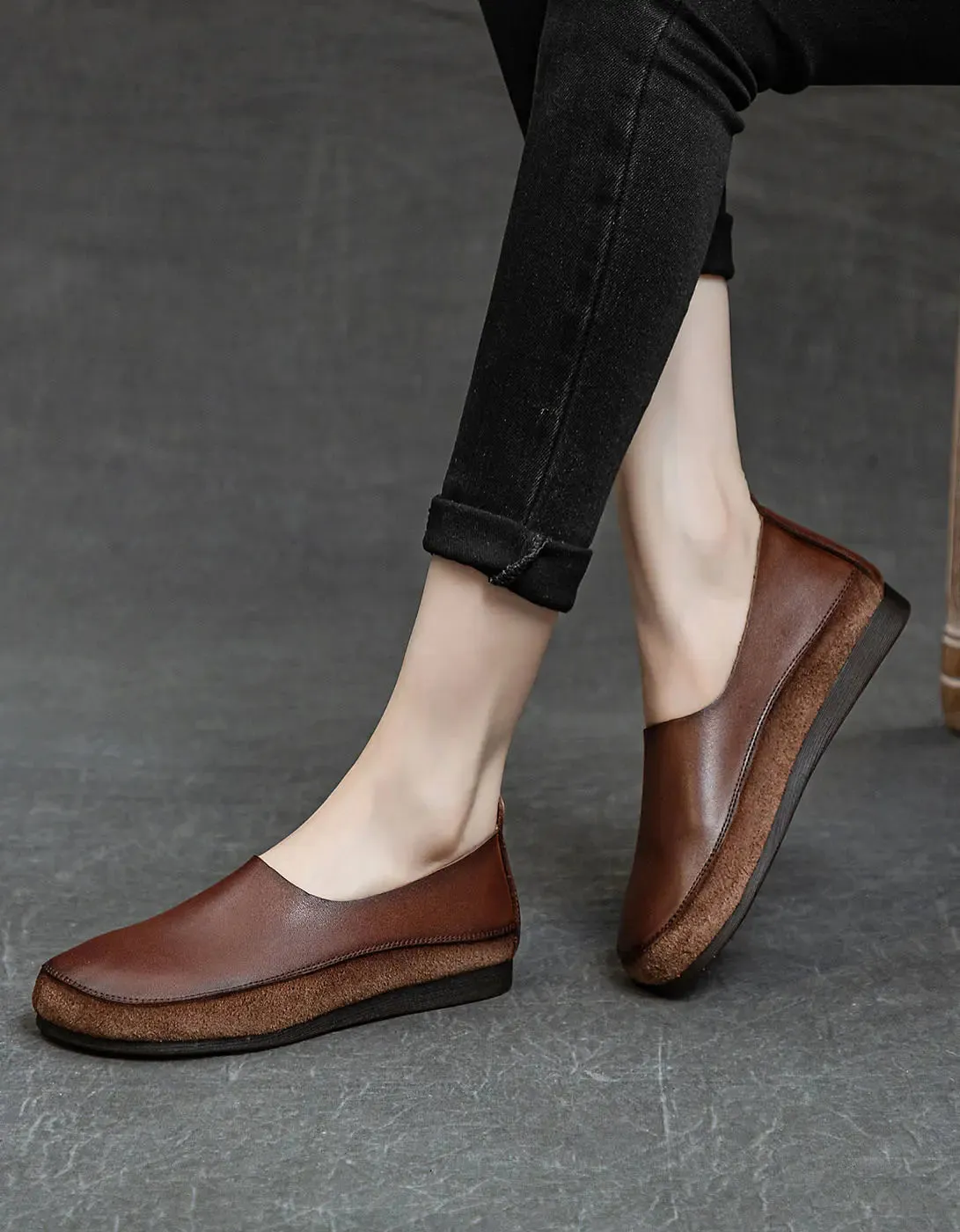 Soft Leather Slip-on Retro Flat Shoes