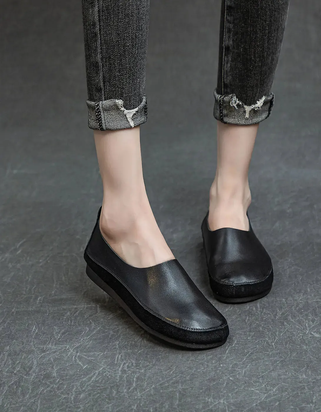 Soft Leather Slip-on Retro Flat Shoes