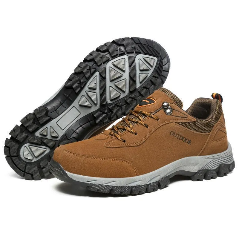 Sports and leisure hiking shoes for men