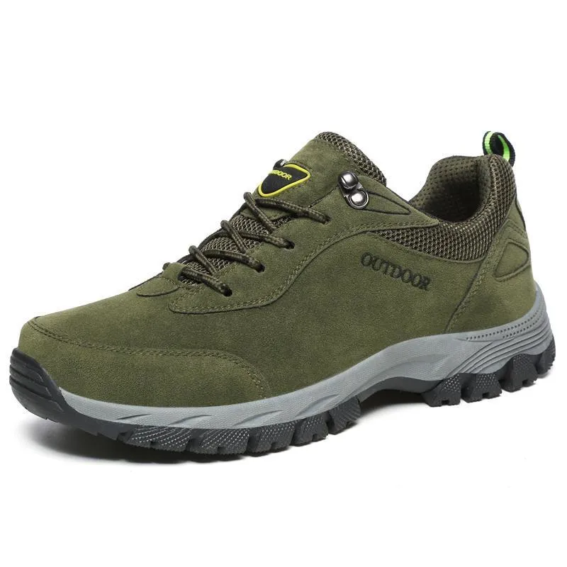 Sports and leisure hiking shoes for men