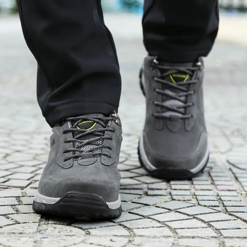 Sports and leisure hiking shoes for men